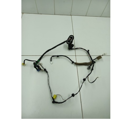 Электропроводка двери передняя правая