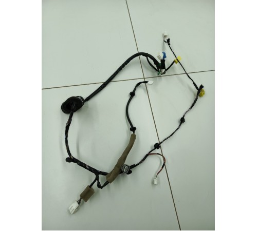 Электропроводка двери передняя правая