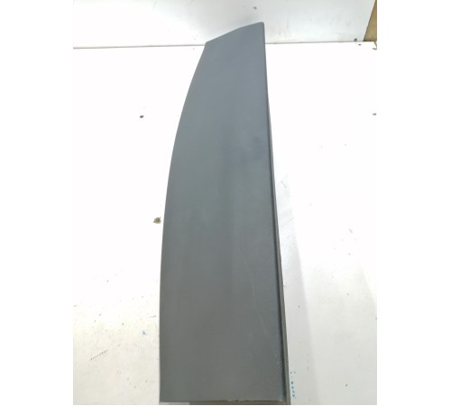 Обшивка крышка багажника верхняя