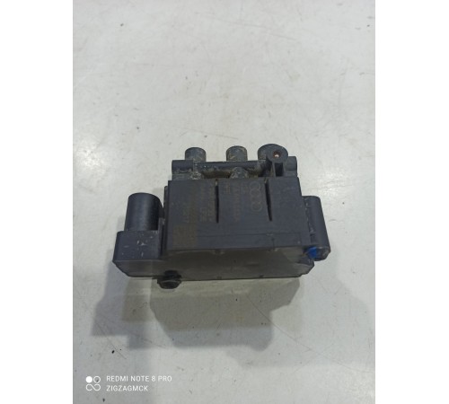 Блок клапанов пневмоподвески