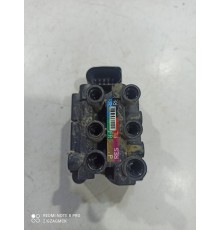 Блок клапанов пневмоподвески