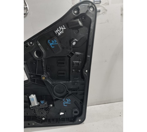 Стеклоподъемник (задний левый) в сборе с моторчиком