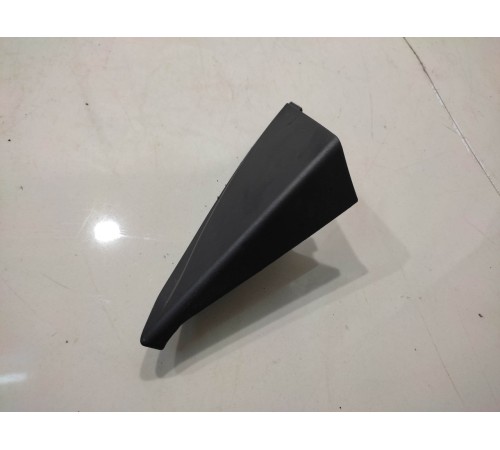 Уголок двери (передний, левый)