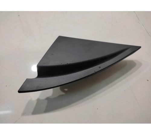 Уголок двери (передний, левый)