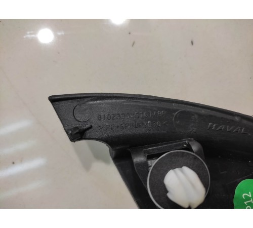 Уголок двери (передний, левый)