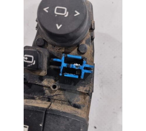 Блок управления стеклоподъёмниками передний левый