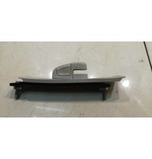 Кронштейн ремня безопасности (правый)