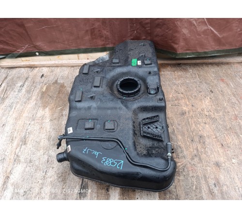 Бак топливный