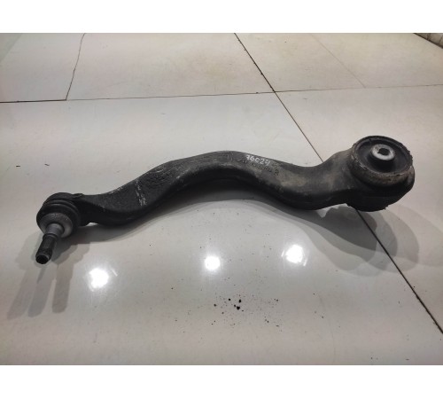 Рычаг подвески (передний, правый)