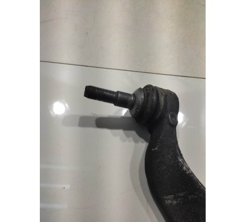 Рычаг подвески (передний, правый)