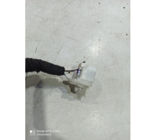 Электропроводка двери (передняя левая)