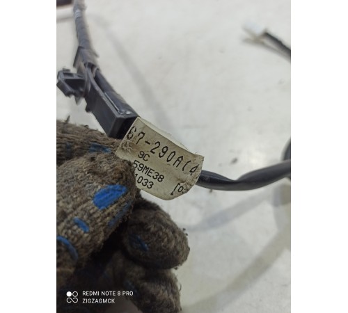 Электропроводка двери (передняя левая)