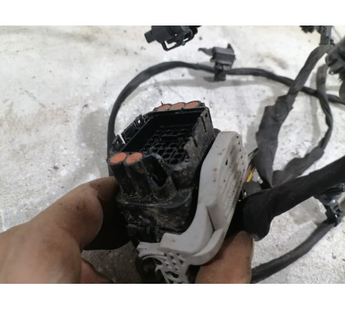 Электропроводка переднего бампера