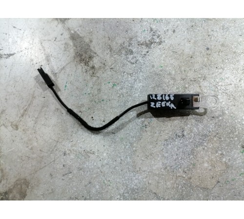 Антенна задняя правая