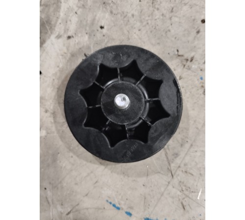 Болт фиксатор запасного колеса