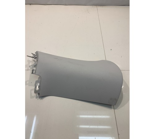 Обивка стойки (задняя правая)