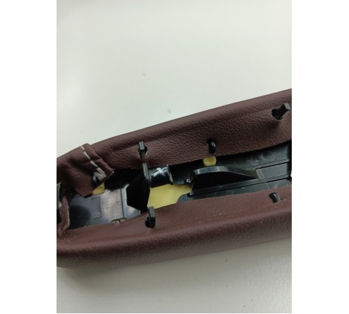 Накладка подлокотника сиденья задняя левая