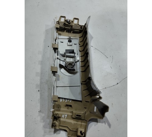 Обшивка стойки (задняя левая верхняя)