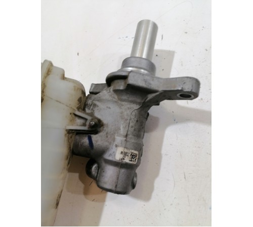 Главный тормозной цилиндр