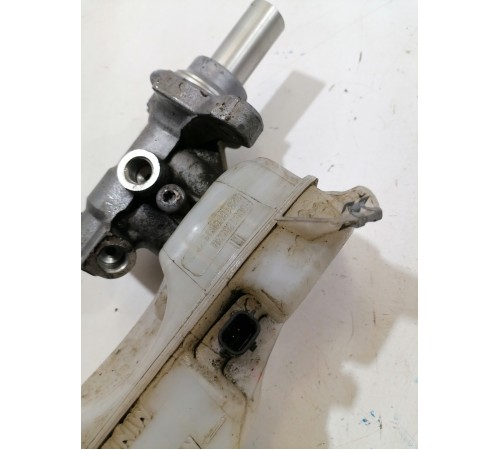 Главный тормозной цилиндр