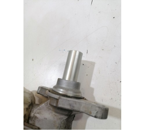 Главный тормозной цилиндр