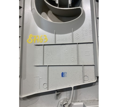 Обшивка центральной стойки(левая верхняя)