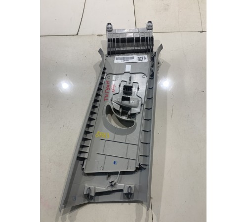 Обшивка центральной стойки(левая верхняя)