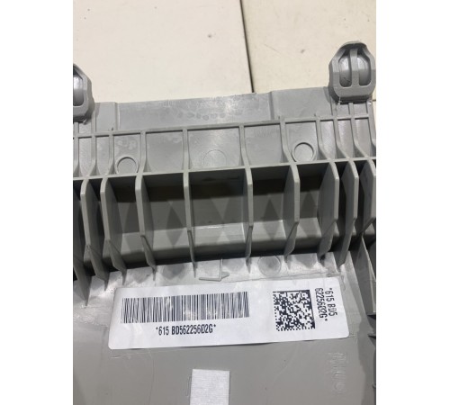 Обшивка центральной стойки(левая верхняя)