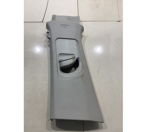 Обшивка центральной стойки(левая верхняя)