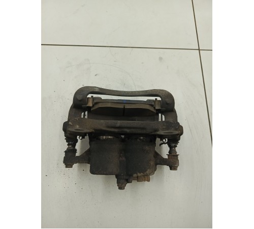 Суппорт передний левый