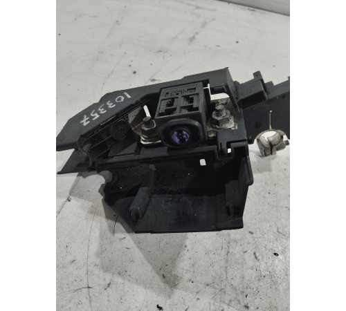 Клемма аккумулятора плюсовая