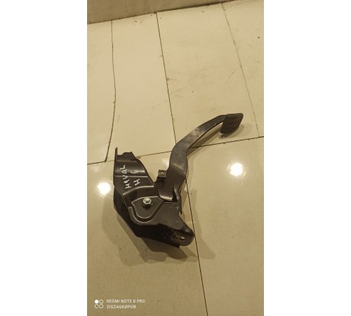 Педаль тормоза