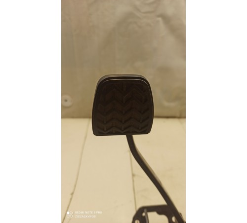 Педаль тормоза