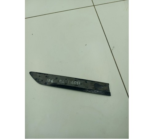 Накладка крыла передняя левая