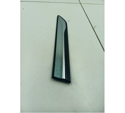 Накладка крыла передняя левая