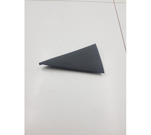 Угол двери задний левый