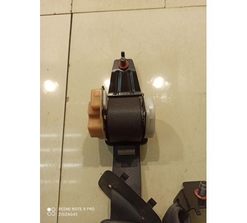 Ремень безопасности(задний средний)