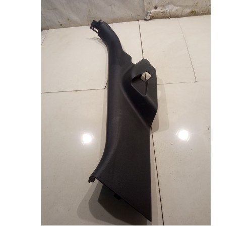 Обшивка стойки (задняя левая)