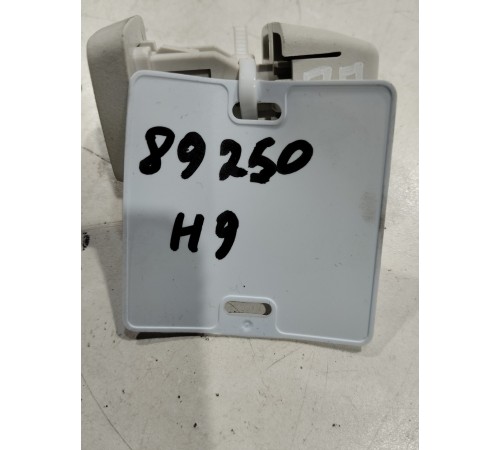 Крючок салона передний правый