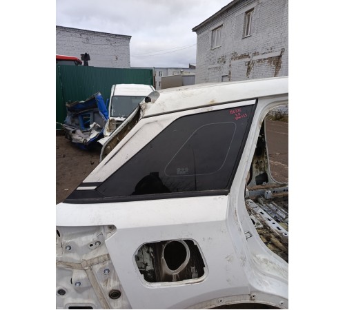 Глухое стекло заднее правое