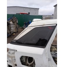 Глухое стекло заднее правое