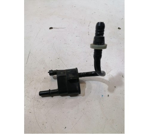 Клапан вентиляции топливного бака