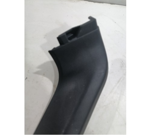 Обшивка крышки багажника (левая)