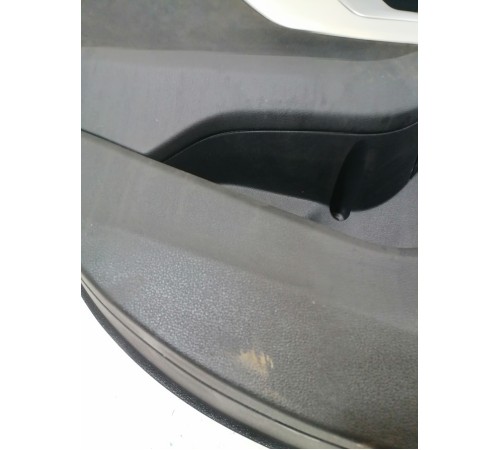 Обшивка двери задняя левая