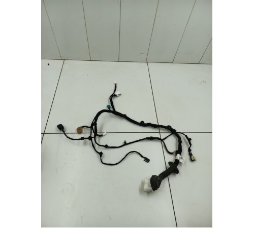 Электропроводка двери передняя левая