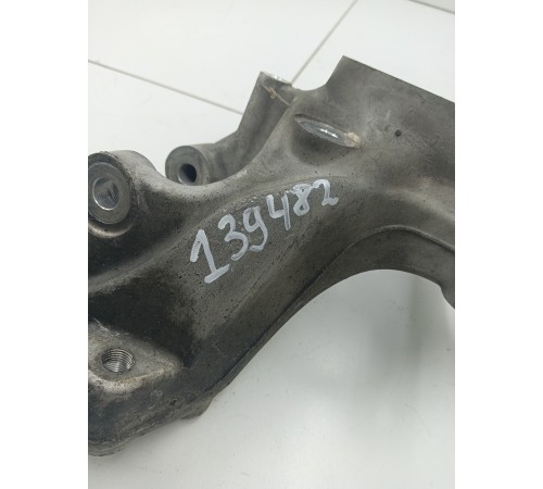 Кулак поворотный задний правый