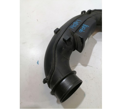 Патрубок воздушного фильтра