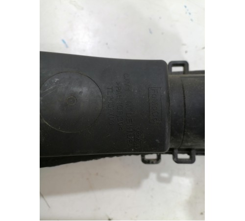 Патрубок воздушного фильтра