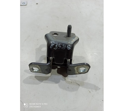 Петля задняя правая верхняя