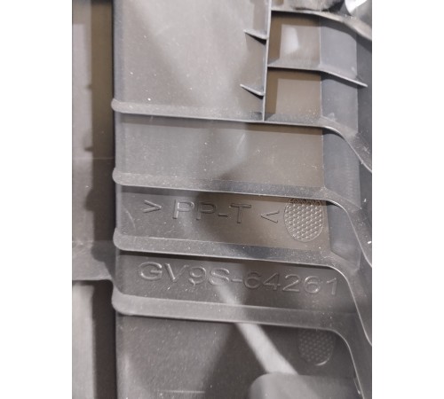 Накладка торпедо под бардачок